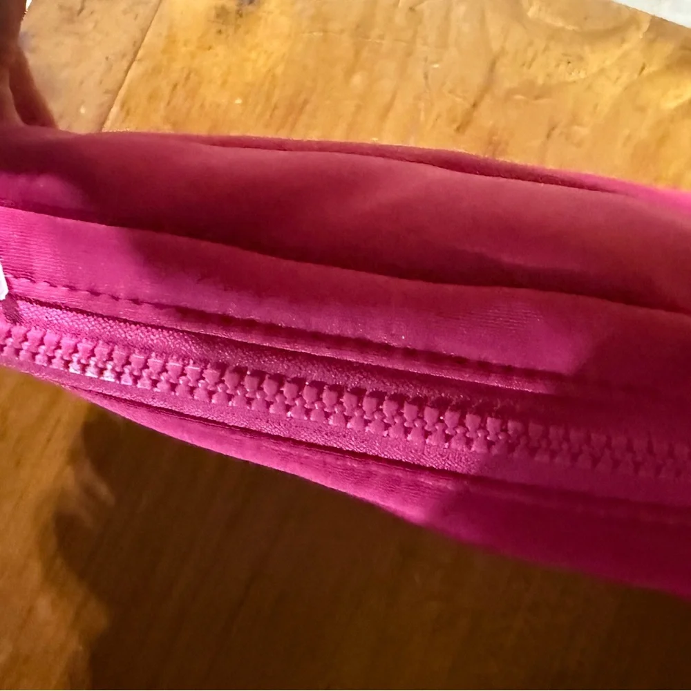 ❤️ 3/$25 Sephora Pink Cosmetics Bag